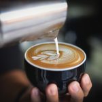 Menikmati Caffe Latte yang Sempurna